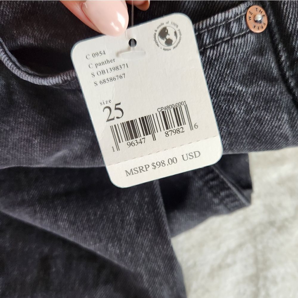 NEW! We the Free Distressed Tapered Baggy Boyfriend Jeans - Picture 5 of 5